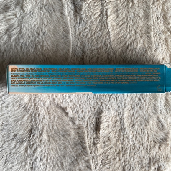 NIB Urban Decay 10 Ultra Fair Tinted Glow Hydrator - Picture 5 of 7